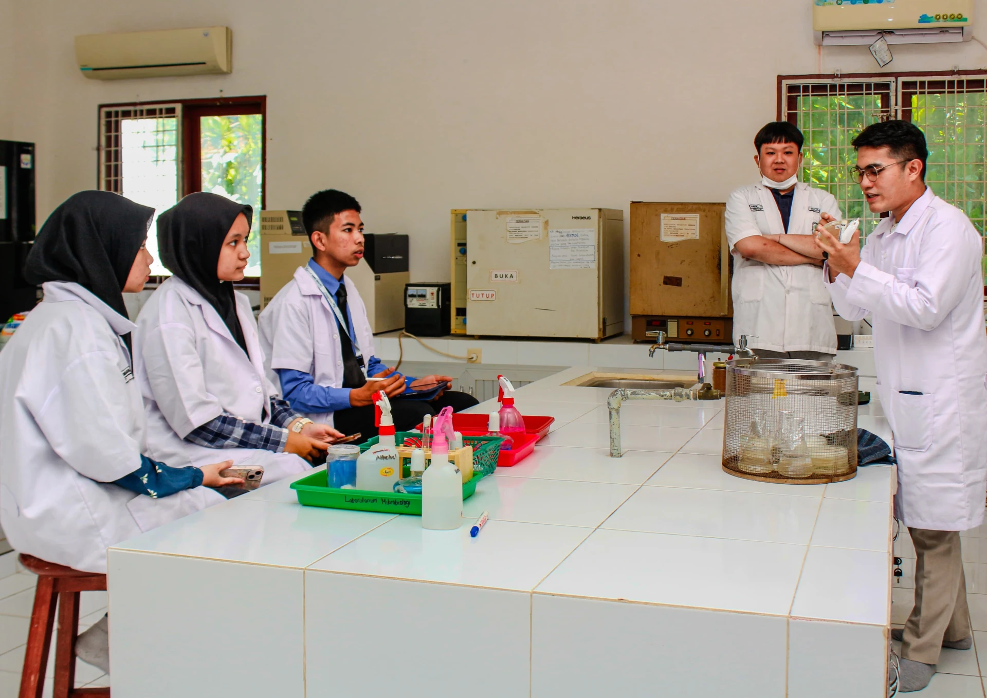 Yayasan Pendidikan Shafiyyatul Amaliyyah (YPSA) Gelar Outing Class Kunjungi Laboratorium Biologi FMIPA USU